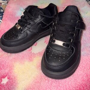 Toddler Black Air Force 1 Gently Worn, Unisex